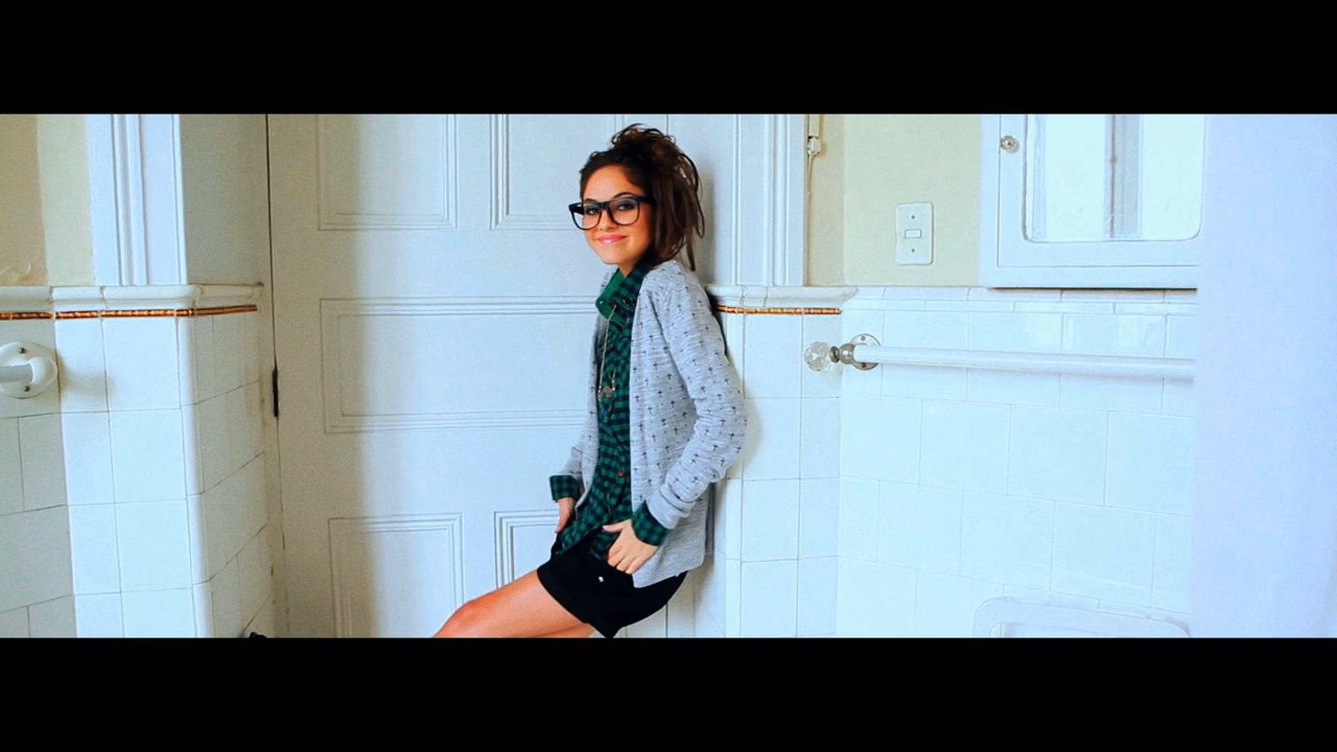 NOW GIRLS 2013