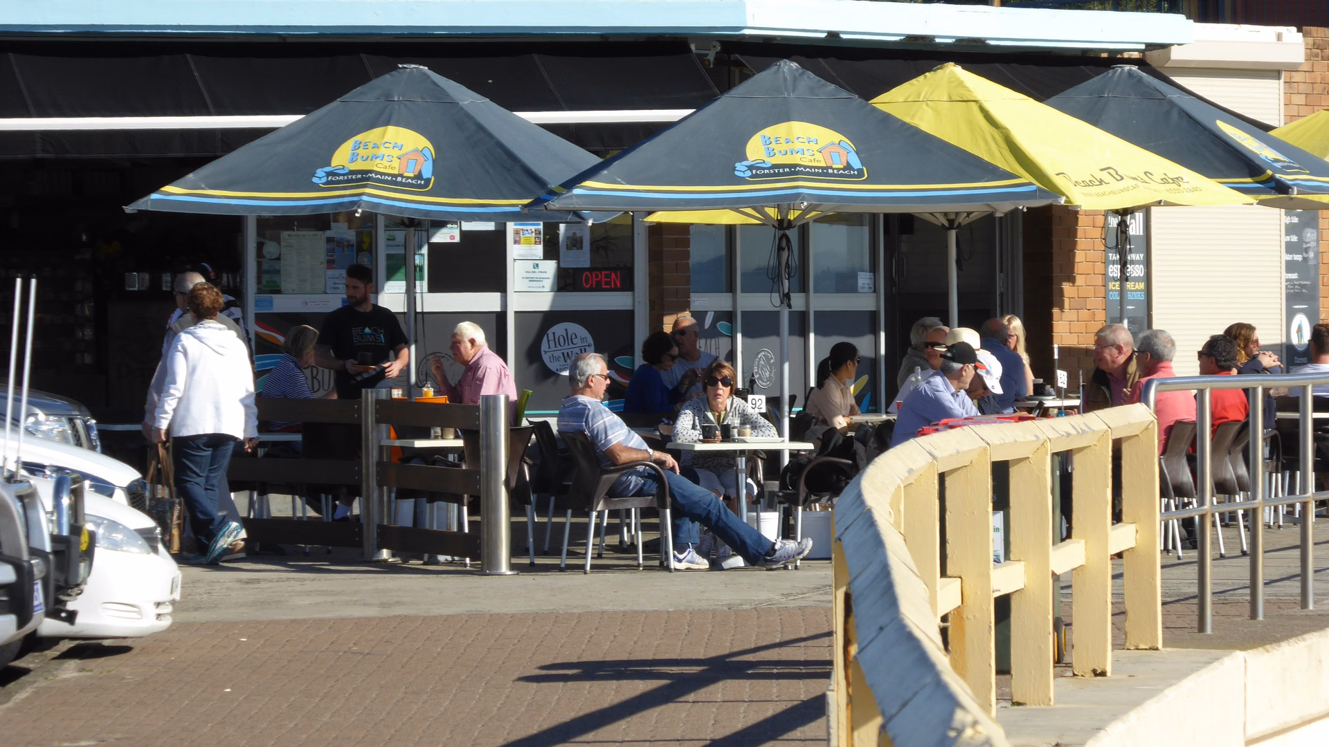 Breakfast on the Beach- Main Beach Forster