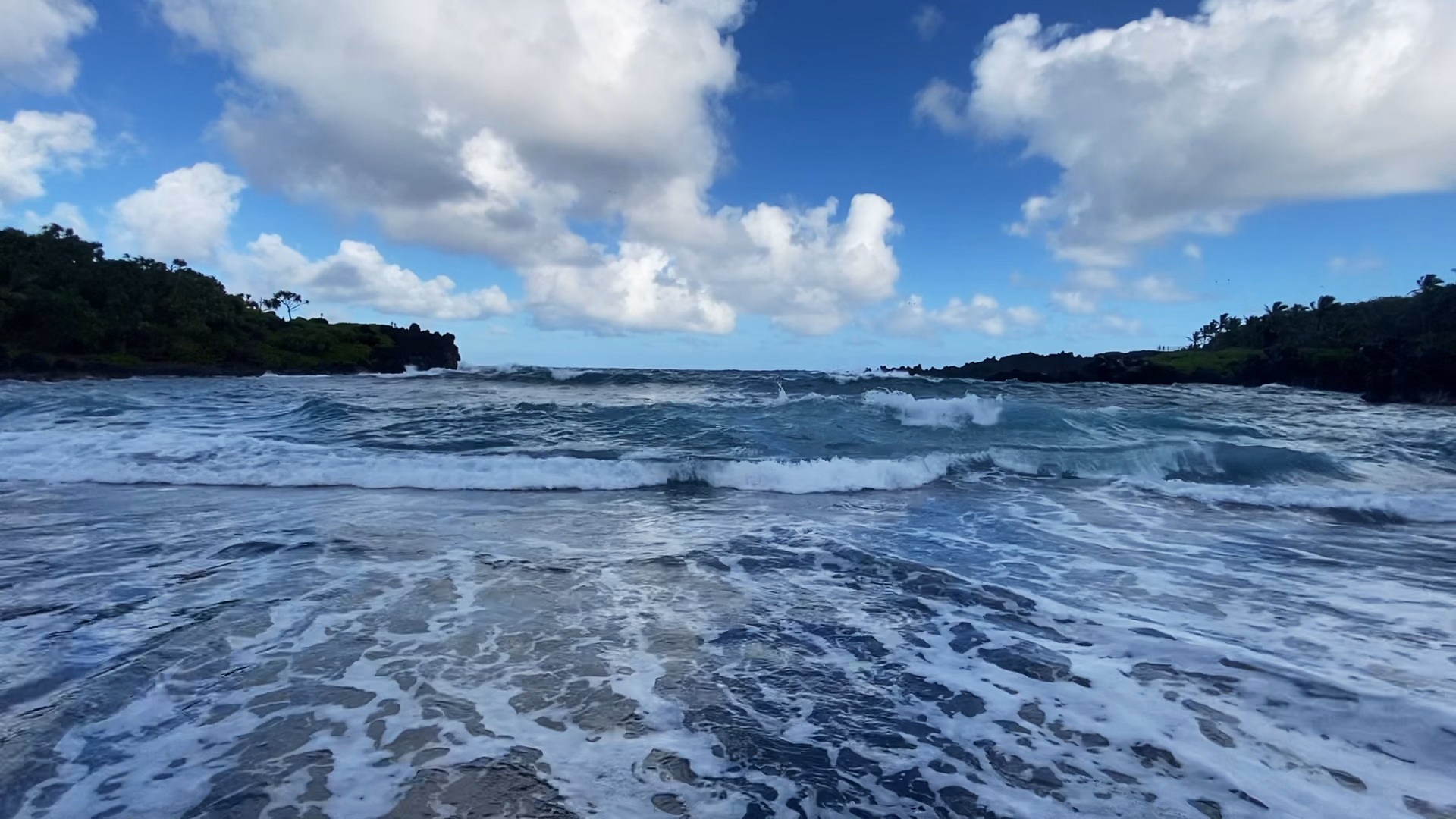 Waianapanapa Beach
